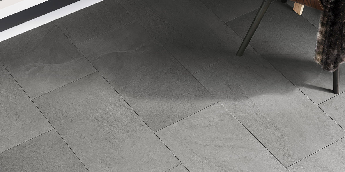 Invictus Maximus Dryback Groovy Granite – Steel New – aranżacja